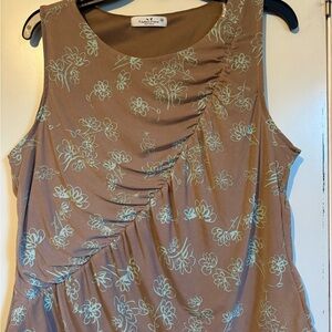 Elegant Floral Sleeveless Blouse - Brown